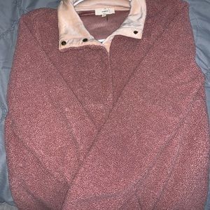 fleece pullover with pockets